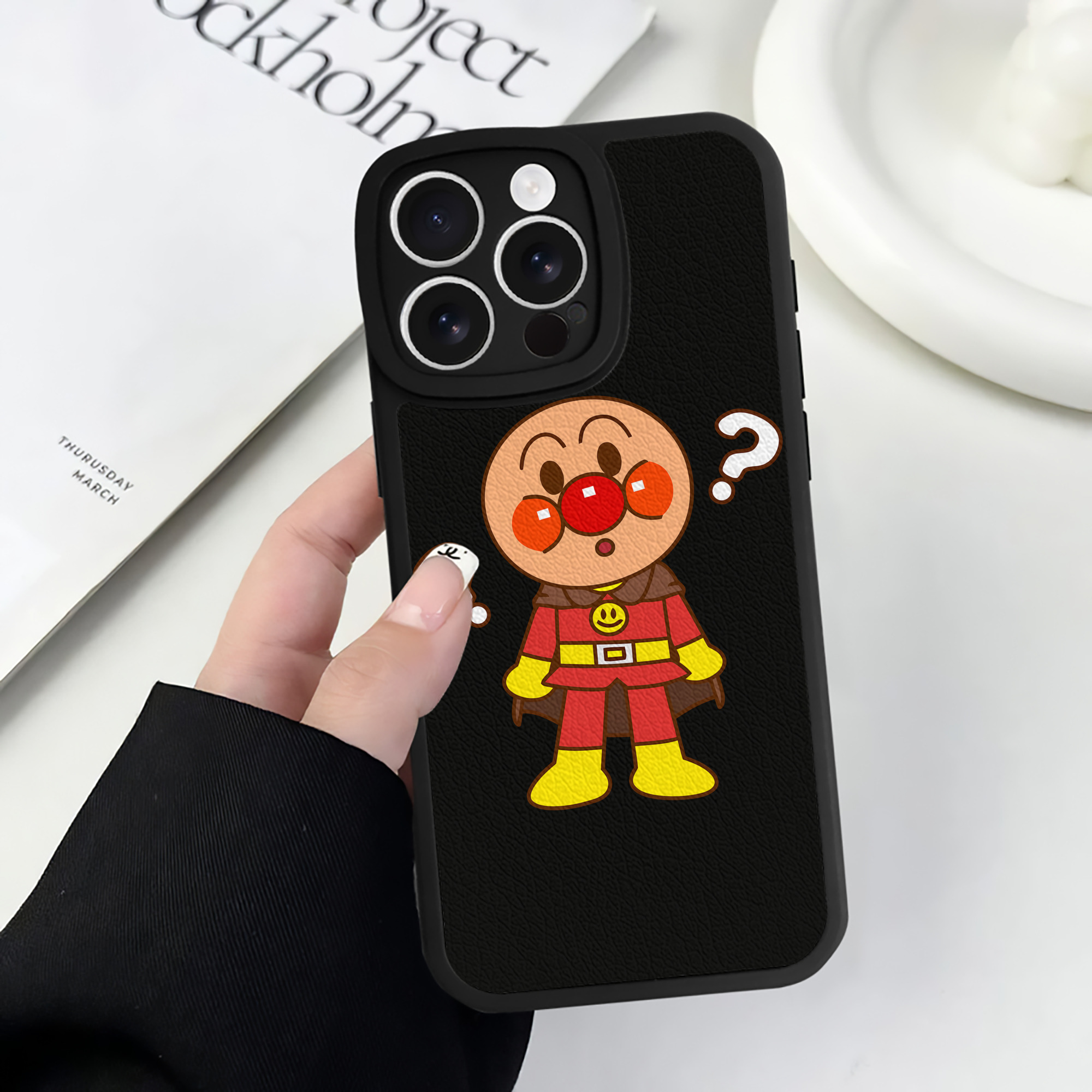 （画像用） アンパンマン Anpanman 【iPhone 16シリーズ対応】シリコンスマホケース（レザー調） 材質：シリコン